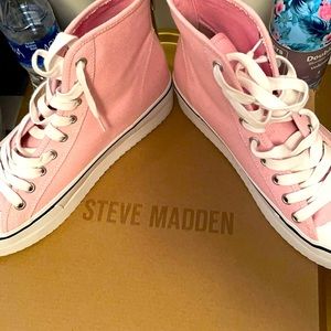 SCOTTI PINK STEVE MADDEN SNEAKERS